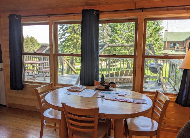Dining area that overlooks the deck.