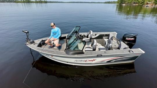 Man fishing in Alumacraft 1775 Trophy with Spot Lock