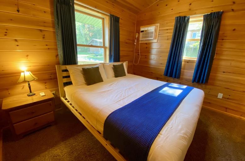 Master bedroom with a king bed and an ensuite bathroom.